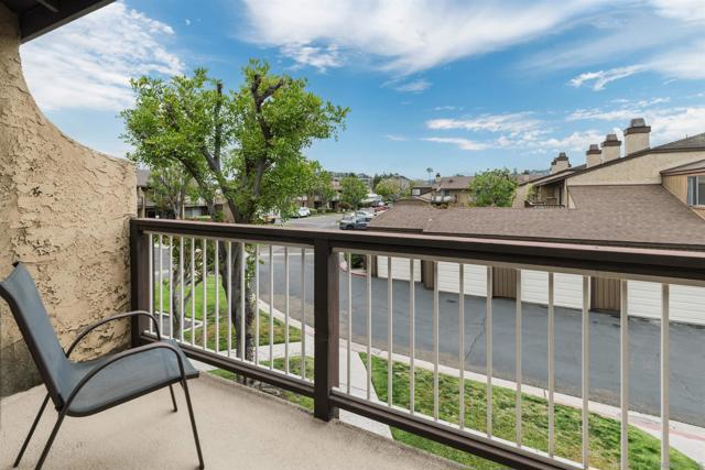 982 E Main St, El Cajon CA: https://media.crmls.org/mediaz/952f27f0-9beb-47d8-82bc-5e5b50d821d3.jpg