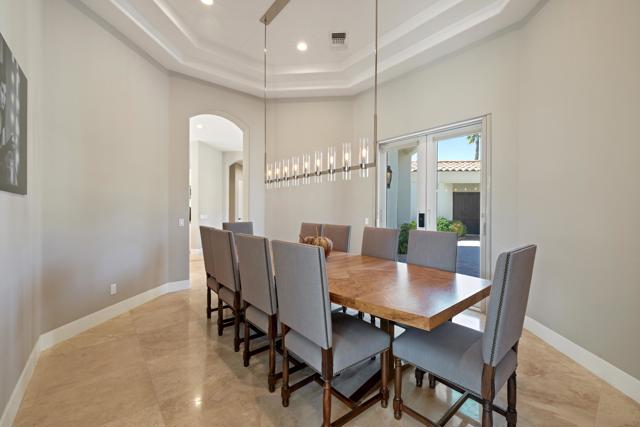 306 Loch Lomond Road, Rancho Mirage CA: https://media.crmls.org/mediaz/952f43f7-17e8-4fe4-b7c7-81bc4426869d.jpg