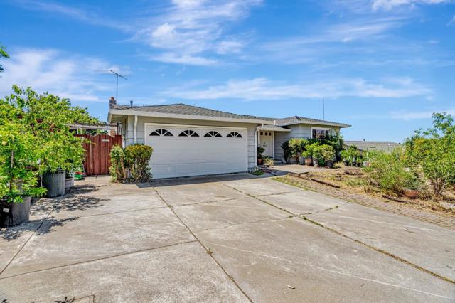 4763 Plainfield Drive, San Jose CA: https://media.crmls.org/mediaz/952f5047-4824-483b-8765-aac22f7903d5.jpg