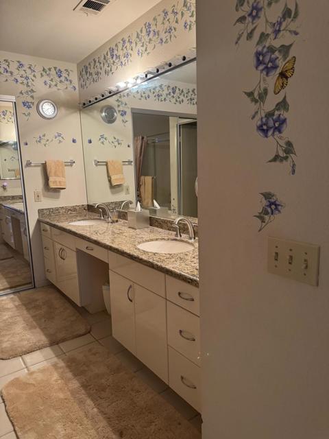 38782 Wisteria Drive, Palm Desert CA: https://media.crmls.org/mediaz/952f92f9-056b-480d-8b64-3dd705b8c1c7.jpg