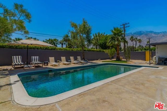 1405 Tachevah Drive, Palm Springs, California 92262, 3 Bedrooms Bedrooms, ,2 BathroomsBathrooms,Single Family Residence,For Sale,Tachevah,24394971