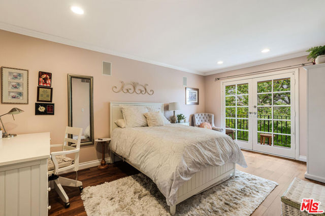 Drew Fenton | 17589 Camino De Yatasto Pacific Palisades CA | MLS: 7491163