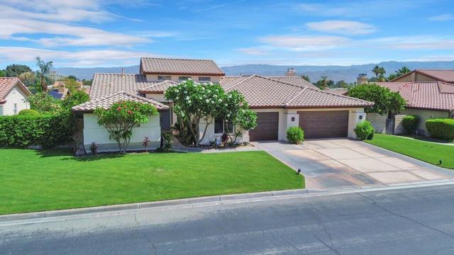 78900 Galaxy Drive, La Quinta CA: https://media.crmls.org/mediaz/9530ccf7-56a2-409b-a0ff-27a377f97213.jpg