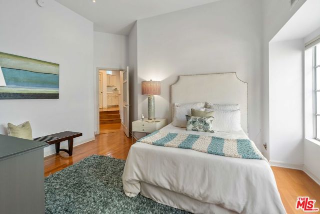 134 Roma Court, Marina del Rey CA: https://media.crmls.org/mediaz/9531c612-0a0f-425a-a596-82808ddc6465.jpg