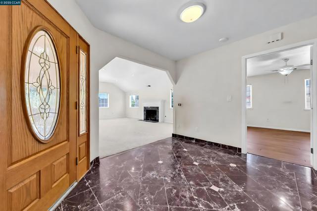 18127 Madison Ave, Castro Valley CA: https://media.crmls.org/mediaz/953274e5-3030-443d-9b68-431130c814b8.jpg