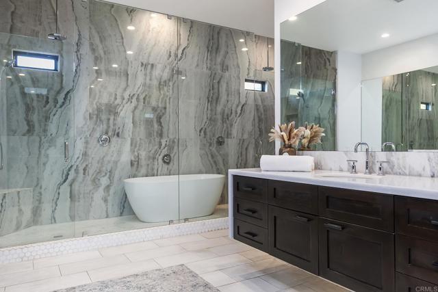 328 AMY WAY, Alpine CA: https://media.crmls.org/mediaz/9532d3d0-c2fe-47b3-95a6-2367efed01a8.jpg