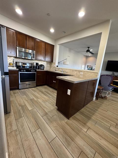 1614 Sanderling Avenue, Chula Vista CA: https://media.crmls.org/mediaz/953337d8-4ae8-4aef-8212-ea0e62c47108.jpg