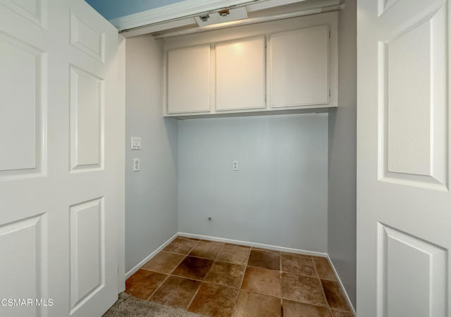 5470 Seine Court, Westlake Village CA: https://media.crmls.org/mediaz/9534ffdb-f6de-4cb1-8058-59918e17485a.jpg