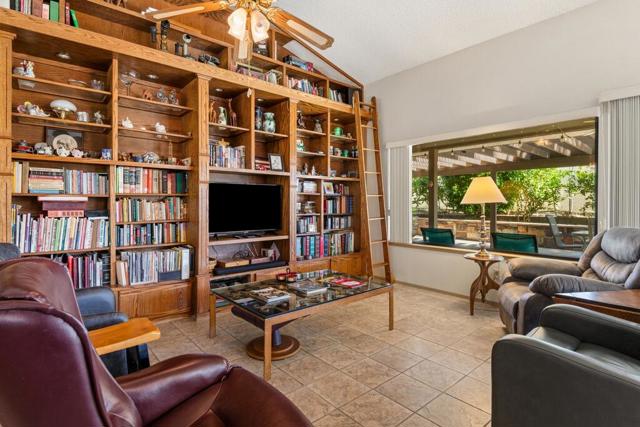 76739 Oklahoma Avenue, Palm Desert CA: https://media.crmls.org/mediaz/95356d32-35f5-4fd4-8af1-d0547c1f1e1f.jpg