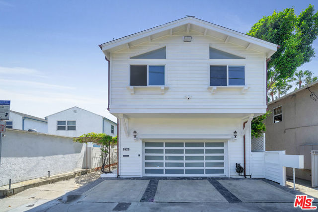 Image 42 of 43 For 2620 Grand Canal