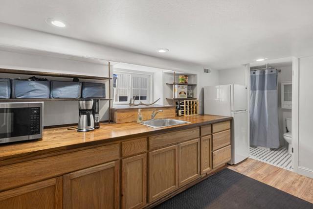 264 N 12th Street, San Jose CA: https://media.crmls.org/mediaz/9535de95-d2a1-4dcc-bc3e-7d4819b06349.jpg
