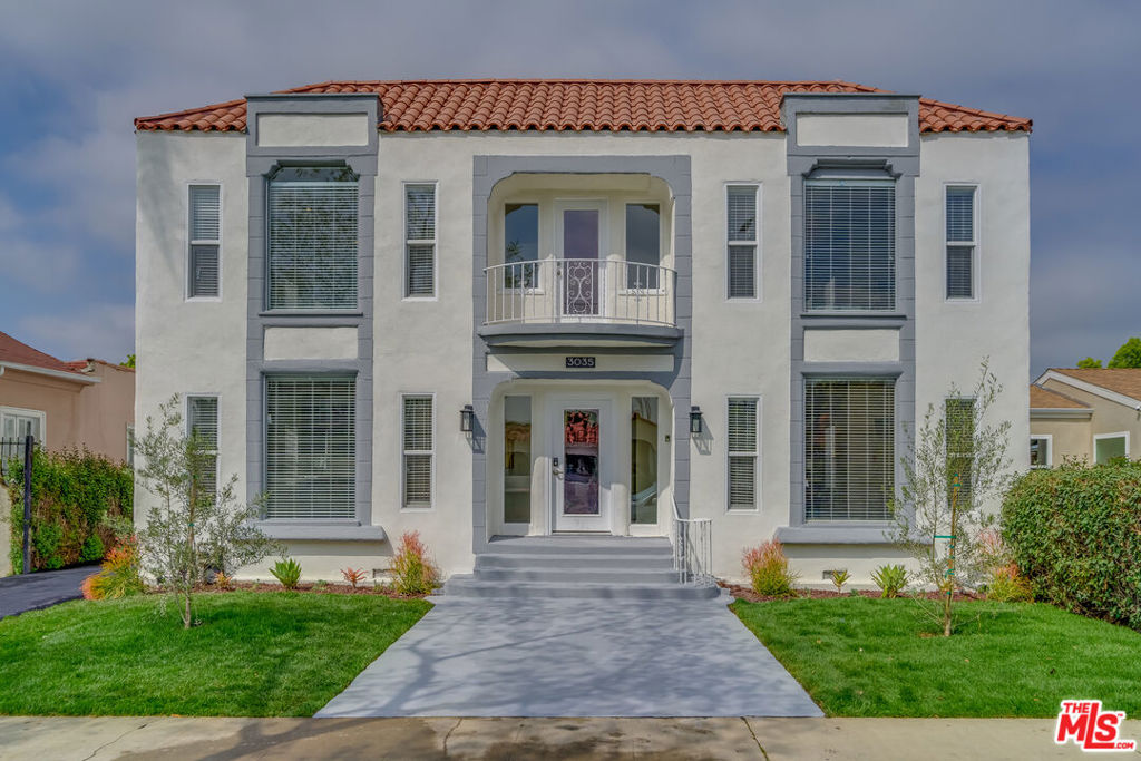 3035 West Boulevard #201