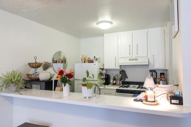 1400 E Palm Canyon Drive, Palm Springs CA: https://media.crmls.org/mediaz/9538a270-5e96-4ca4-8932-c23c24d76f97.jpg