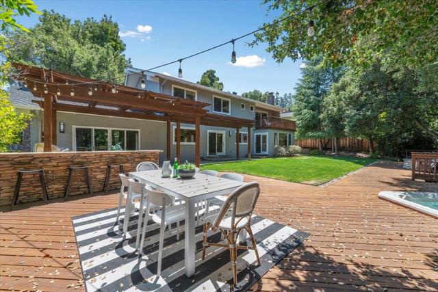 111 Vista Del Prado, Los Gatos CA: https://media.crmls.org/mediaz/953ac466-f84d-4943-a1f2-e0774275ac25.jpg