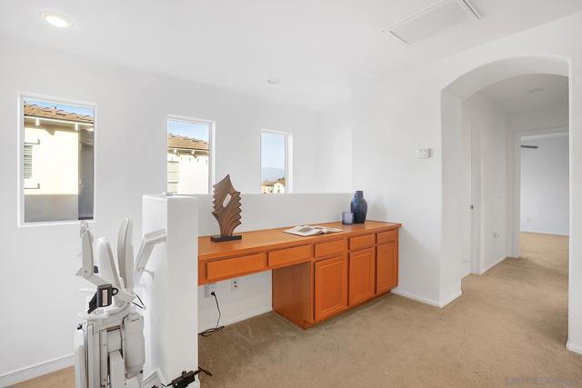 2361 porch swing st, Chula Vista CA: https://media.crmls.org/mediaz/953ad5c9-9666-4825-a489-b6ec26351b75.jpg