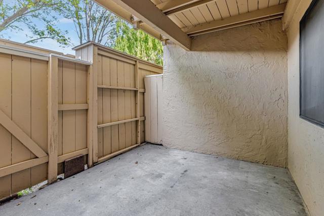 980 Kiely Boulevard, Santa Clara CA: https://media.crmls.org/mediaz/953be148-ec7f-41d4-8b20-785439357cc7.jpg