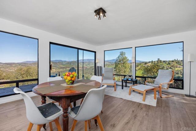 Detail Gallery Image 13 of 45 For 31424 Lilac Rd, Valley Center,  CA 92082 - 3 Beds | 3/1 Baths