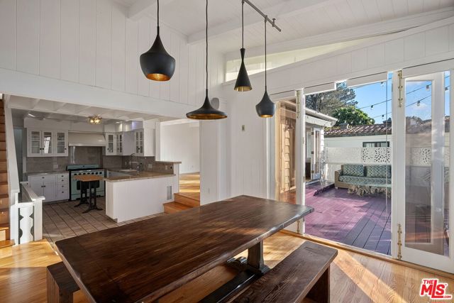 339 Adelaide Drive photo 15