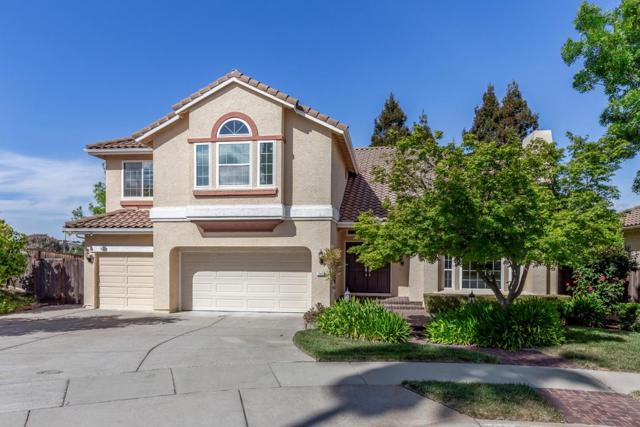 7048 Huntsfield Court, San Jose CA: https://media.crmls.org/mediaz/953dd5d0-18e8-40d6-99cb-0d91a815c992.jpg