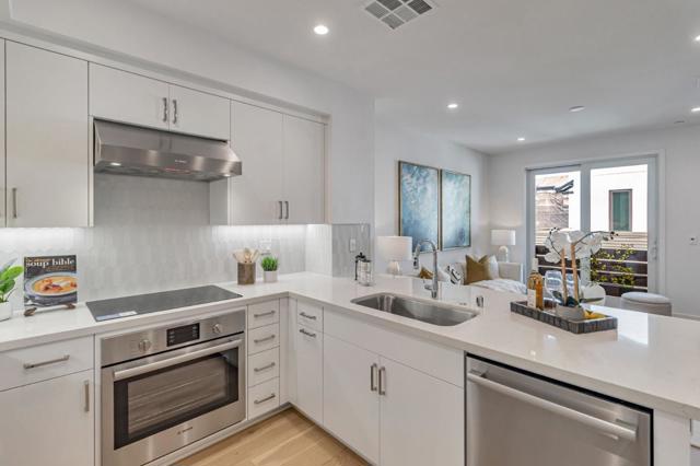 1125 Esther Court, Palo Alto CA: https://media.crmls.org/mediaz/953df4d1-0db0-47be-aa3f-a72edb5aa446.jpg