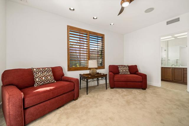 416 Desert Holly Drive, Palm Desert CA: https://media.crmls.org/mediaz/953e7fe8-91bc-479c-9856-eb80f4848b37.jpg