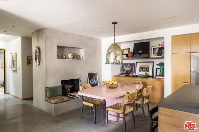 8466 Brier Drive, Los Angeles CA: https://media.crmls.org/mediaz/953ef7eb-2694-47ef-a591-94d7060f41b2.jpg