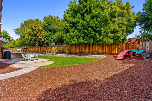 6657 Neptune Court, San Jose CA: https://media.crmls.org/mediaz/953f90c7-d1fe-4705-babf-e0f1a0813a56.jpg
