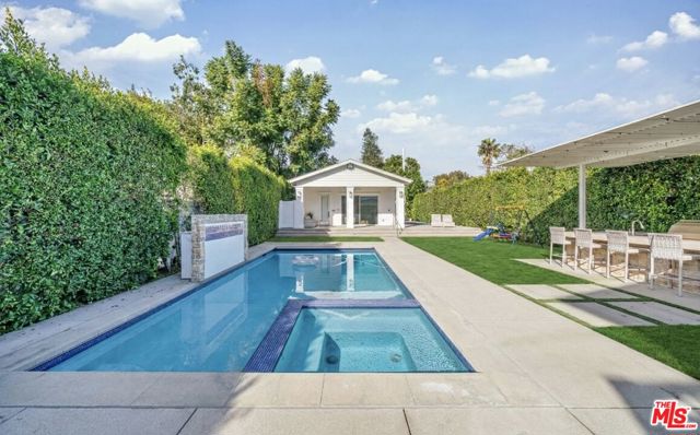 12345 Huston Street, Valley Village CA: https://media.crmls.org/mediaz/953fa98e-602f-4935-866b-9f14e9ef6039.jpg