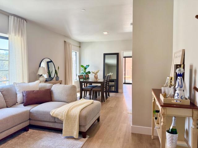 400 San Benito St, Hollister CA: https://media.crmls.org/mediaz/953feffd-55e9-4f5b-a47b-820ea106bfd4.jpg