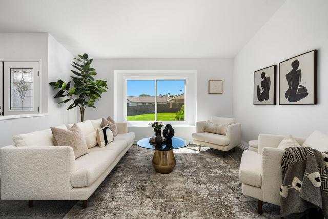 44345 Willow Circle, La Quinta CA: https://media.crmls.org/mediaz/95401311-405e-4f35-afc5-78413138e46b.jpg