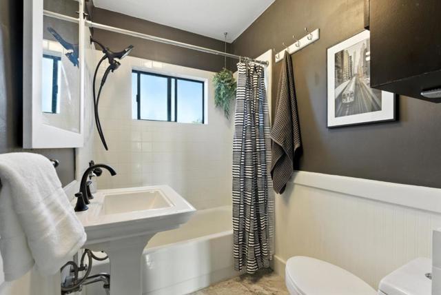 35 Mono Street, Brisbane CA: https://media.crmls.org/mediaz/954016bb-a8e7-495c-9625-18a8f7cce33a.jpg