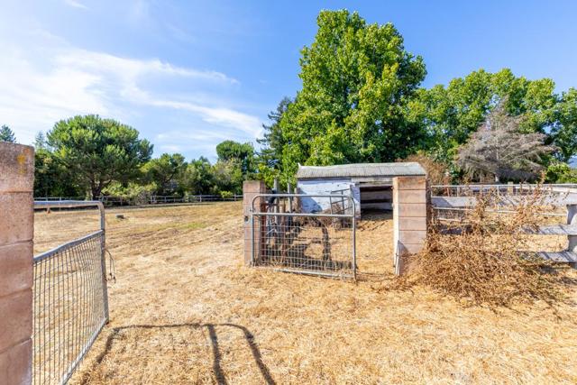 96 Wheelock Road, Watsonville CA: https://media.crmls.org/mediaz/95402ebc-0c19-4df9-b5a2-9ebb73e6144b.jpg