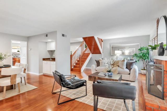 856 Erickson Lane, Foster City CA: https://media.crmls.org/mediaz/9541cdd5-eb54-42a7-9587-58f167890efd.jpg