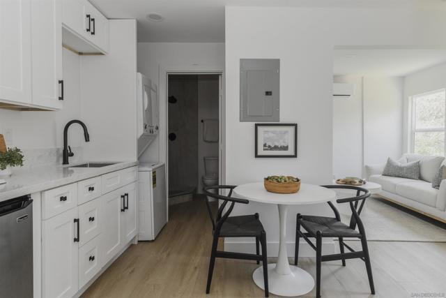 1028 30 Lincoln Ave, San Diego CA: https://media.crmls.org/mediaz/95438a88-0597-4dac-aa71-017dffe01229.jpg