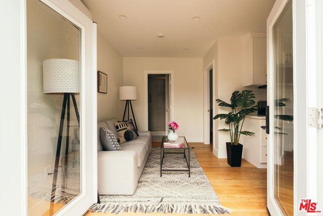 1237 S Curson Avenue, Los Angeles CA: https://media.crmls.org/mediaz/9543ceea-708b-4c78-a3f0-5c90e76cd5f4.jpg