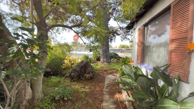 909 Elizabeth Way, Sunnyvale CA: https://media.crmls.org/mediaz/9543f2e8-c734-44da-bc8e-01c3d12dbe30.jpg