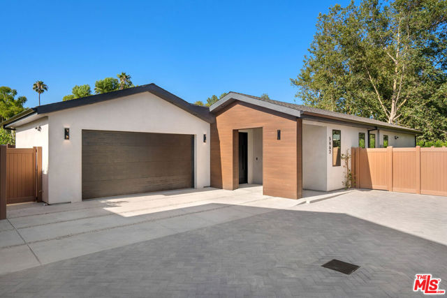 5662 Winnetka Avenue, Woodland Hills CA: https://media.crmls.org/mediaz/95440728-e22a-44c7-9a24-1226d937fb1e.jpg