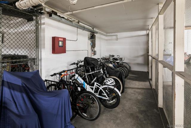 3266 1st Ave., San Diego CA: https://media.crmls.org/mediaz/95441c99-9f58-4ffd-ab80-96ff3d563d10.jpg