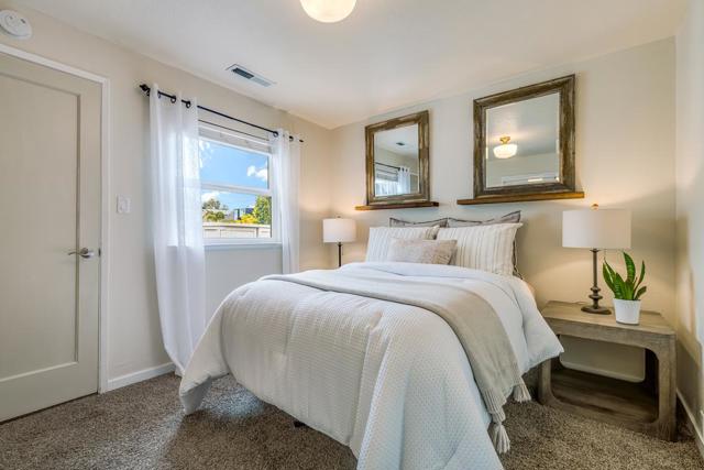 509 36th Avenue, Santa Cruz CA: https://media.crmls.org/mediaz/95447453-9b57-46d9-bba6-17174bae4edc.jpg