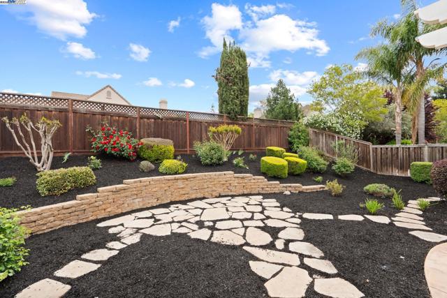 1646 Cascina Ct, Livermore CA: https://media.crmls.org/mediaz/954610fc-92e5-4513-8424-394164d4958b.jpg