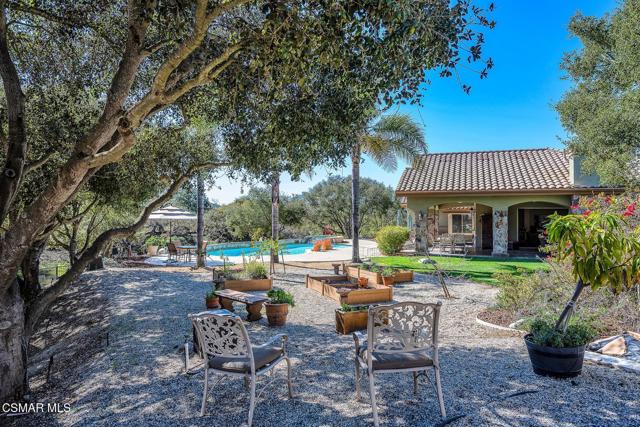 1826 Crystal View Circle, Newbury Park CA: https://media.crmls.org/mediaz/95461ba6-1613-4b6f-b92f-a413e56710b3.jpg
