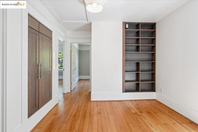 1912 Virginia St, Berkeley CA: https://media.crmls.org/mediaz/954658f8-d6f0-48ca-bfb3-9af28e36bbad.jpg
