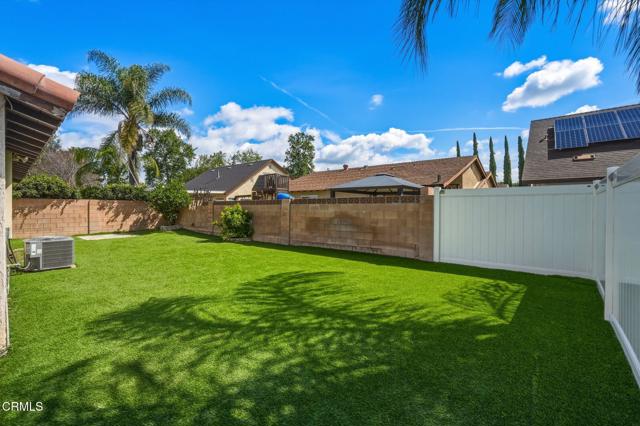 Detail Gallery Image 44 of 56 For 2082 Belgrave Ct, Simi Valley,  CA 93063 - 3 Beds | 2 Baths