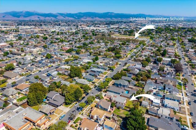 26 Willow Street, Salinas CA: https://media.crmls.org/mediaz/9546a3ab-4a38-4026-bd58-c0ddb10bfeff.jpg