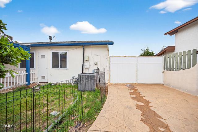 Detail Gallery Image 34 of 38 For 2110 Rhonda St, Oxnard,  CA 93036 - 3 Beds | 2/1 Baths