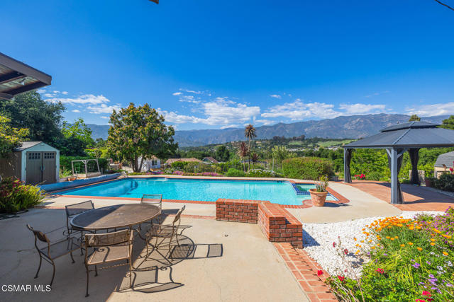 1585 Loma Drive, Ojai CA: https://media.crmls.org/mediaz/954842a1-bbad-4194-aa72-2c4af86b7099.jpg