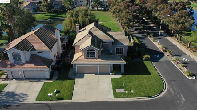 2270 Tamarisk Ct, Discovery Bay CA: https://media.crmls.org/mediaz/9548ac35-53b5-4eed-aae7-d7a4f7800876.jpg