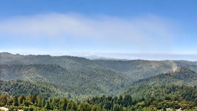 24616 Miller Hill Road, Los Gatos CA: https://media.crmls.org/mediaz/9548c28f-2e16-4112-b7f8-5c0865b6bbf2.jpg