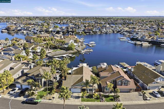 1963 Windward Pt, Discovery Bay CA: https://media.crmls.org/mediaz/9548e578-ea74-4302-827a-f73812179a20.jpg