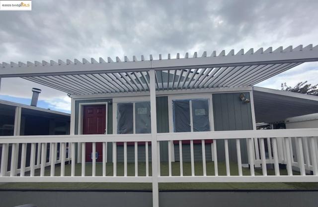 343 Alcott Ct, Bethel Island CA: https://media.crmls.org/mediaz/9548e5e0-592f-47c3-bbc0-5ac7ba4333b1.jpg